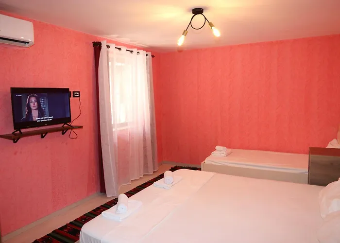 公寓 Albania 地拉那